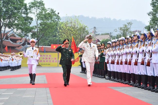 Giao lưu hữu nghị quốc phòng biên giới Việt Nam - Trung Quốc lần thứ 8- Ảnh 2.