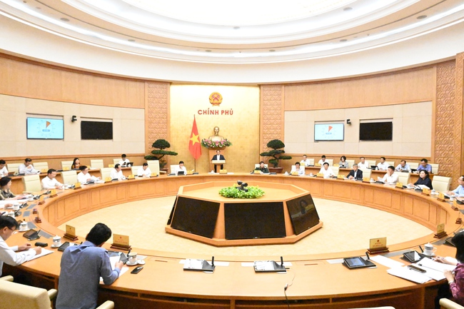 Thủ tướng Phạm Minh Chính chủ trì phiên họp Chính phủ chuyên đề Xây dựng pháp luật tháng 4/2024- Ảnh 1.