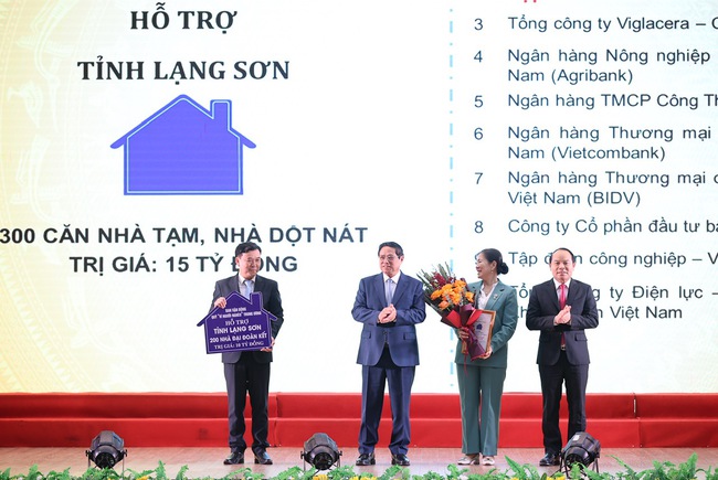 Thủ tướng Phạm Minh Chính dự Hội nghị công bố Quy hoạch và Xúc tiến đầu tư tỉnh Lạng Sơn- Ảnh 5.