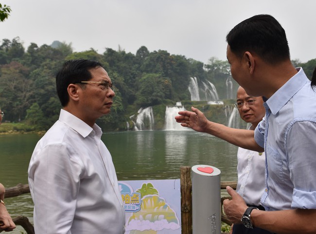 Bộ trưởng Ngoại giao Bùi Thanh Sơn hội đàm với Bộ trưởng Ngoại giao Trung Quốc Vương Nghị- Ảnh 3.