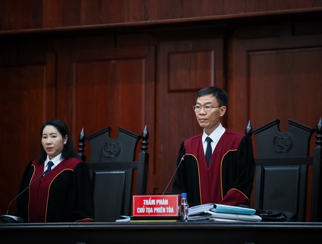 Không kháng cáo Nguyễn Phương Hằng vẫn được giảm án 3 tháng tù- Ảnh 1.
