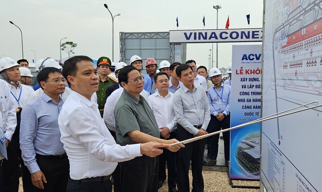 Thủ tướng tuyên bố khởi công Dự án Mở rộng Nhà ga hành khách T2 - Cảng hàng không quốc tế Nội Bài- Ảnh 2.