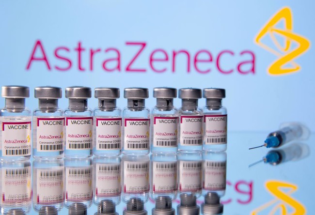 AstraZeneca khẳng định phản ứng phụ của vaccine ngừa COVID-19 là hiếm gặp- Ảnh 1.