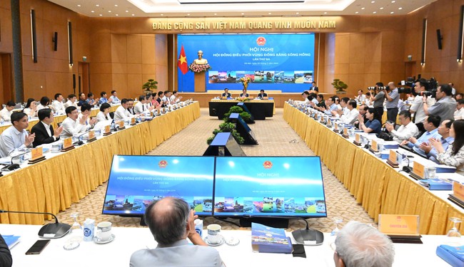 Thủ tướng Phạm Minh Chính chủ trì Hội nghị lần thứ 3 Hội đồng điều phối vùng Đồng bằng sông Hồng- Ảnh 1.
