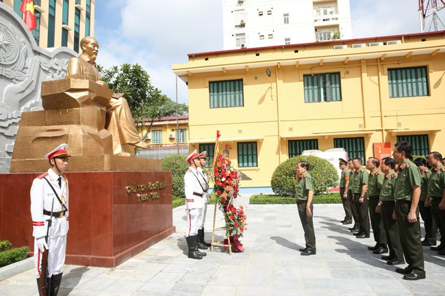 Cụm Thi đua số 1 - Bộ Công an: Xây dựng nhiều mô hình sáng tạo, gương điển hình tiên tiến- Ảnh 1.