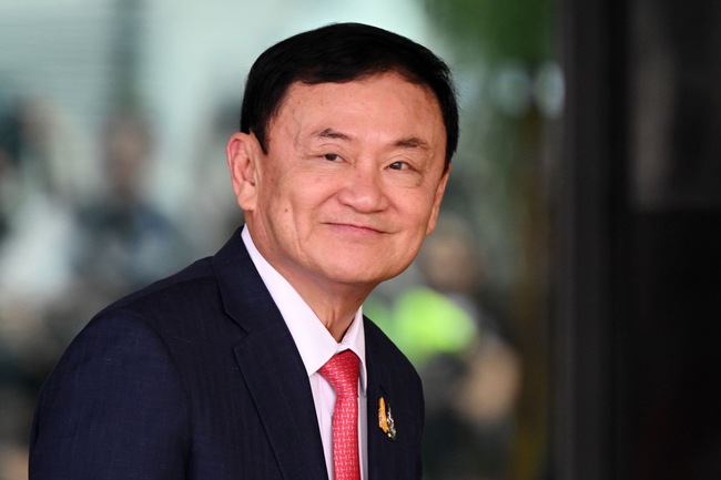 Cựu Thủ tướng Thái Lan Thaksin tiếp tục được ân xá, kết thúc bản án tù 1 năm- Ảnh 1.