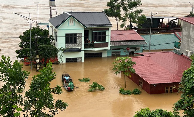 Radio trong mùa mưa bão- Ảnh 1.