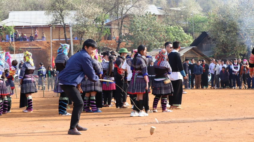 Đánh tu lu, trò chơi độc đáo của đồng bào dân tộc Mông