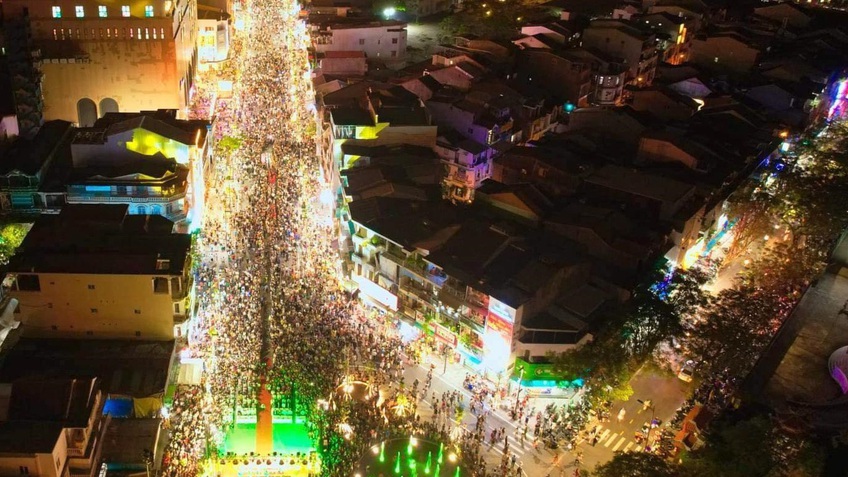Du lịch Huế khởi động hè với chương trình Carnival Sắc màu