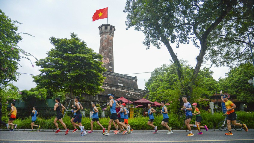 Standard Chartered Marathon Di sản Hà Nội 2024 sẵn sàng đón 18.000 VĐV