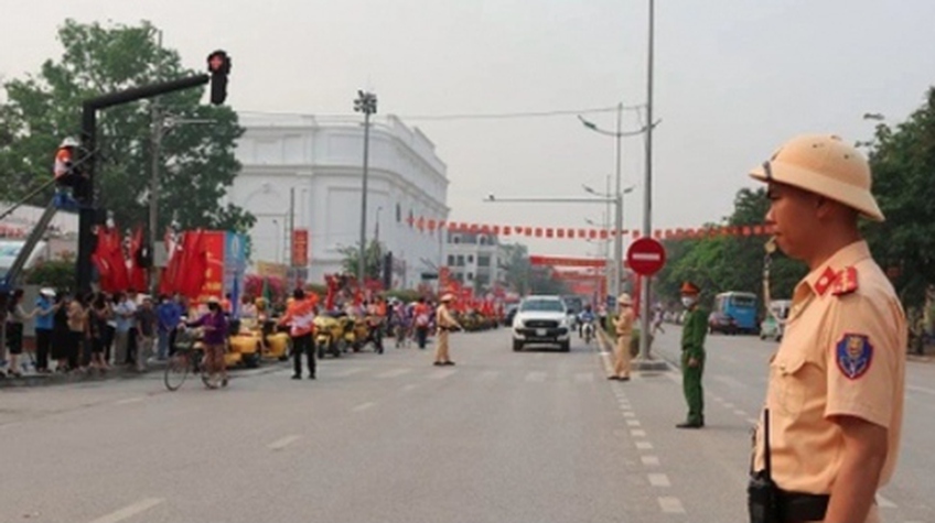 Điện Biên phân luồng giao thông phục vụ Lễ kỷ niệm 70 năm Chiến thắng Điện Biên Phủ