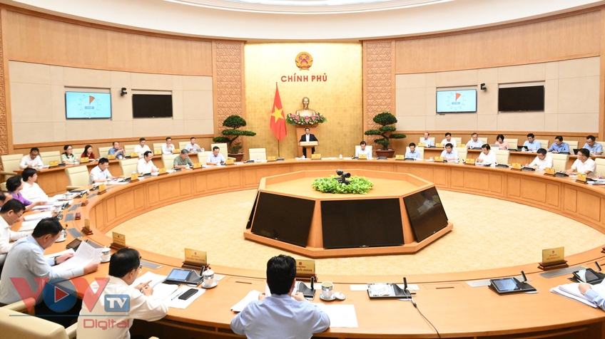 Thủ tướng Chính phủ Phạm Minh Chính chủ trì Phiên họp Chính phủ thường kỳ tháng 4