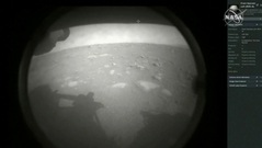Tàu thăm dò Perseverance của NASA hạ cánh an toàn trên Sao Hỏa
