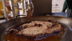 Robot nấu món cơm rang nổi tiếng của Tây Ban Nha