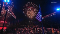 Pháo hoa rực sáng bầu trời Washington trong Ngày Độc lập