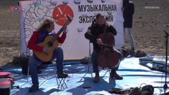 Biểu diễn hòa nhạc trên… núi lửa Gorely, Nga