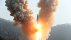 Căng thẳng tiếp tục leo thang sau vụ phóng tên lửa đạn đạo mới nhất của Triều Tiên