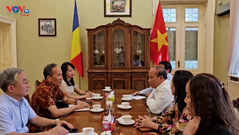 Đoàn Lãnh đạo Đài Tiếng nói Việt Nam (VOV) làm việc tại Rumani