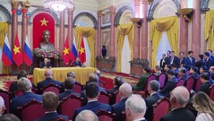 Chủ tịch nước và Tổng thống Nga gặp gỡ báo chí
