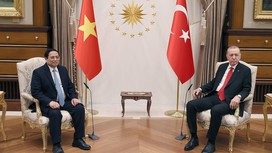 Thủ tướng Phạm Minh Chính gặp Tổng thống và Chủ tịch Quốc hội Thổ Nhĩ Kỳ 
