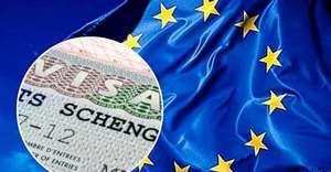 Ba Lan tìm cách cấm thị thực Nga trên toàn EU