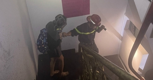 Nhiều người mắc kẹt trong đám cháy tại homestay ở TP.HCM được giải cứu