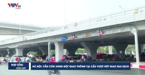 Hà Nội: Vẫn còn xung đột giao thông tại cầu vượt núi giao Mai Dịch