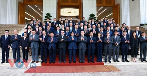 Thủ tướng Phạm Minh Chính khuyến khích các dự án lớn, công nghệ cao của doanh nghiệp Trung Quốc