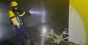 Hà Nội: Hướng dẫn thoát nạn cho hơn 50 người tại tòa nhà xảy ra cháy