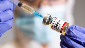 WHO: Vắc-xin không kịp ngăn làn sóng Covid-19 thứ hai