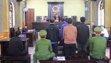 Tuyên phạt các bị cáo vụ gian lận thi cử ở Sơn La