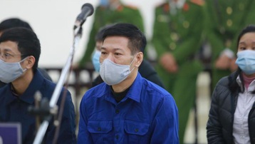 Xét xử vụ án tại CDC Hà Nội: Bị cáo Nguyễn Nhật Cảm bị đề nghị mức án từ 10-11 năm tù