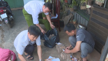 Bị khởi tố vì buôn pháo lậu ở Đắk Lắk