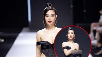 Người mẫu lộ vòng 1 trên sàn diễn Tuần lễ thời trang Việt Nam
