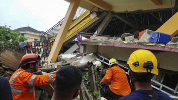 Động đất rung chuyển miền Đông Nam Indonesia