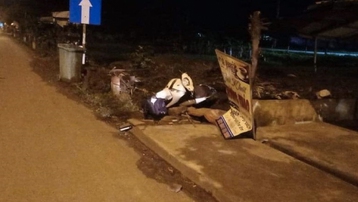 Người đàn ông tự gây tai nạn, tử vong cạnh xe máy bên Quốc lộ 1A