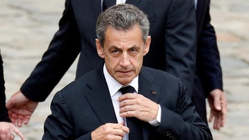 Cựu Tổng thống Pháp Nicolas Sarkozy lại bị kết án 1 năm tù