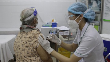 TP.HCM chuẩn bị tiêm vaccine Covid-19 mũi 3 cho người có nguy cơ cao