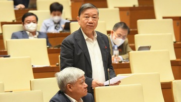 Bộ trưởng Công an Tô Lâm: 'Có việc lợi dụng dịch bệnh để lách luật, tư lợi'