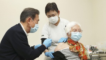 Nhật Bản trở thành quốc gia có tỷ lệ tiêm chủng Covid-19 cao nhất trong nhóm G7