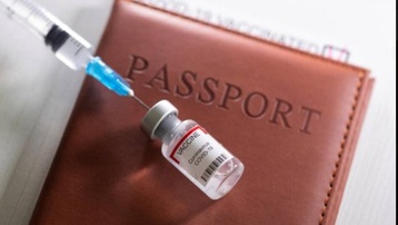 Ngành du lịch châu Âu phục hồi nhờ áp dụng rộng rãi hộ chiếu vaccine