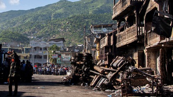 Số người chết do nổ xe chứa nhiên liệu ở Haiti tăng lên 75