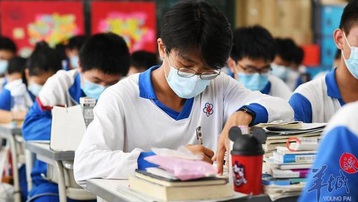 Trung Quốc: Giảm gánh nặng học tập, hơn 80% cơ sở dạy thêm đóng cửa