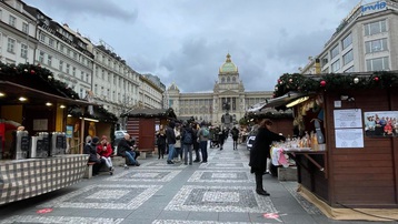 Ảm đạm các chợ Giáng sinh ở Praha