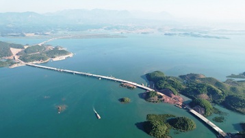 Quảng Ninh hợp long cầu dài nhất trên cao tốc Vân Đồn – Móng Cái
