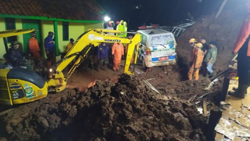 Indonesia: Ít nhất 2 người thiệt mạng, 16 người mất tích sau trận lở đất