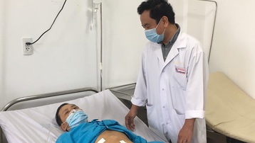 Đà Nẵng: Cứu sống bệnh nhân thủng dạ dày do nuốt tăm xỉa răng