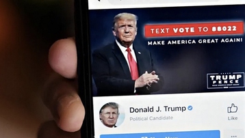 Ông Trump đòi Facebook, Instagram mở lại tài khoản bị đình chỉ vô thời hạn