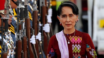 Bà Aung San Suu Kyi bị khởi tố