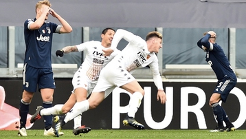 Kết quả Juventus 0-1 Benevento: Ronaldo bất lực, địa chấn ở Turin